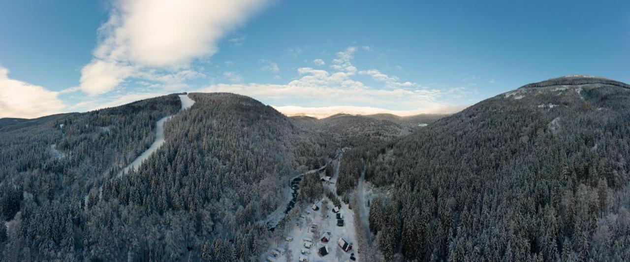 Chalets & Apartments - Base Camp Medvedin Špindlerŭv Mlýn Buitenkant foto