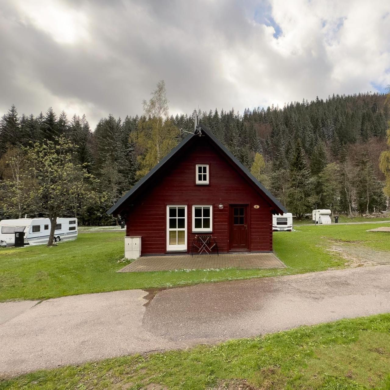 Chalets & Apartments - Base Camp Medvedin Špindlerŭv Mlýn Buitenkant foto